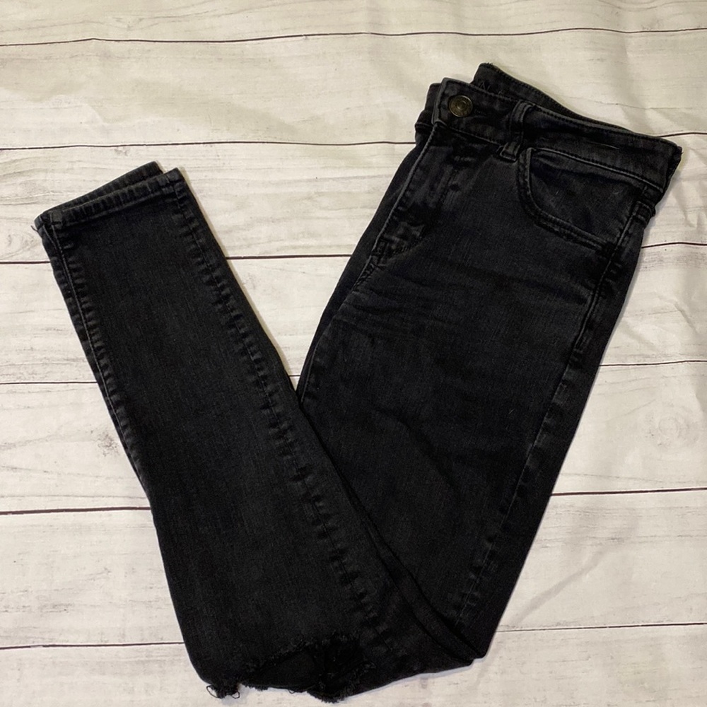 American Eagle Next Level Stretch Distressed Black Jegging